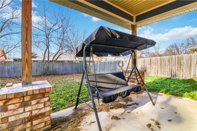 1299 N Sicily Lane, Fayetteville, AR 72704