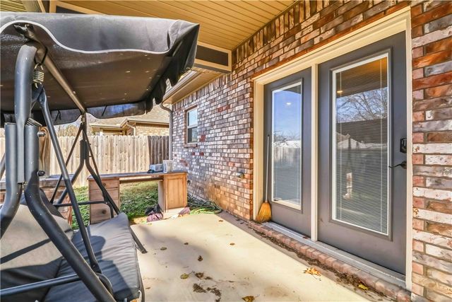 1299 N Sicily Lane, Fayetteville, AR 72704