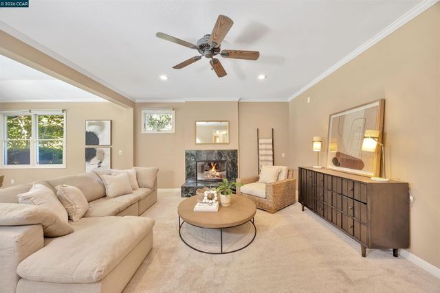 75 Corte Yolanda, Moraga, CA 94556