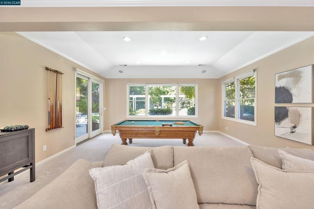 75 Corte Yolanda, Moraga, CA 94556