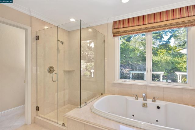 75 Corte Yolanda, Moraga, CA 94556