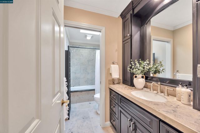 75 Corte Yolanda, Moraga, CA 94556