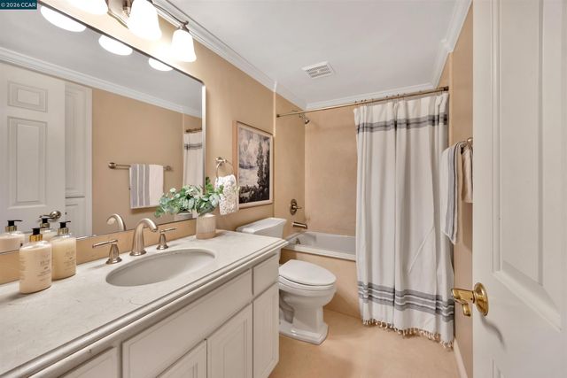 75 Corte Yolanda, Moraga, CA 94556