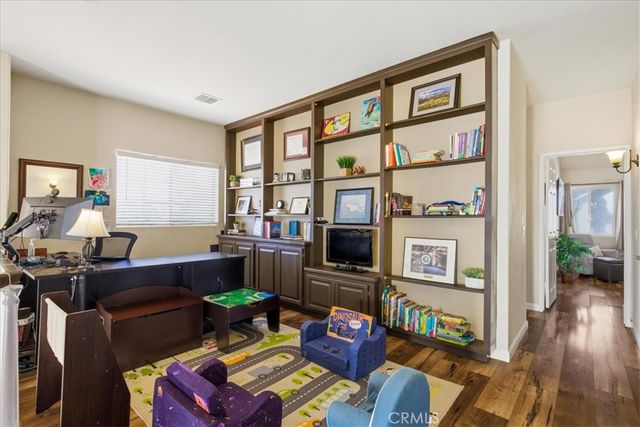 3020 Willowbrook, Palmdale, CA 93551