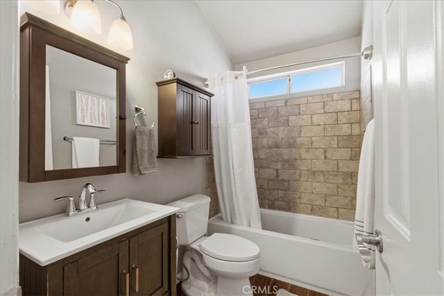 3020 Willowbrook, Palmdale, CA 93551