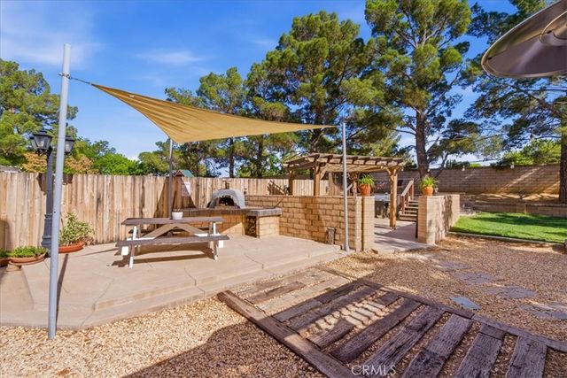 3020 Willowbrook, Palmdale, CA 93551