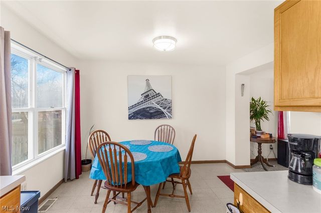 611 Sherwood Avenue, Youngstown, OH 44511