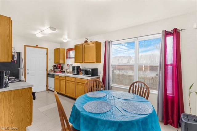 611 Sherwood Avenue, Youngstown, OH 44511