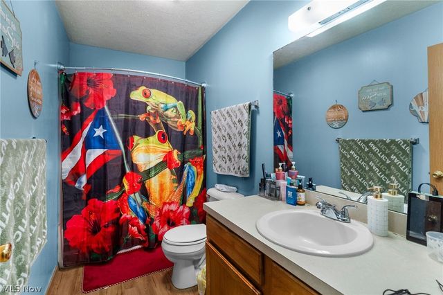 611 Sherwood Avenue, Youngstown, OH 44511