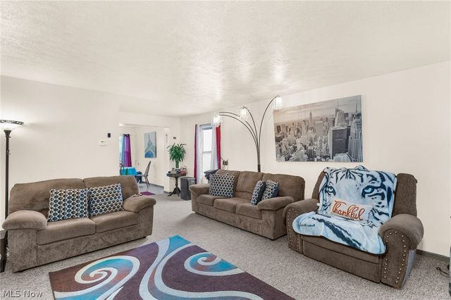 611 Sherwood Avenue, Youngstown, OH 44511