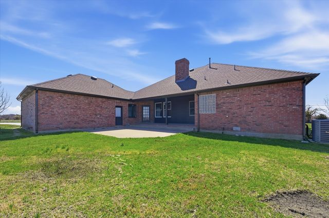 867 Durning Road, Van Alstyne, TX 75495