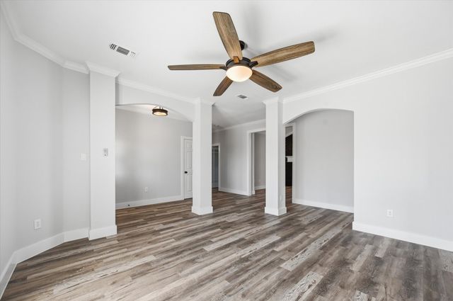 867 Durning Road, Van Alstyne, TX 75495