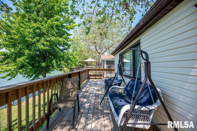 113 LAKEPOINT Drive, Metamora, IL 61548