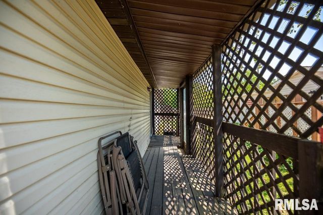 113 LAKEPOINT Drive, Metamora, IL 61548