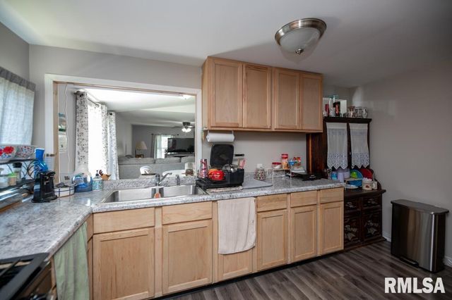 113 LAKEPOINT Drive, Metamora, IL 61548