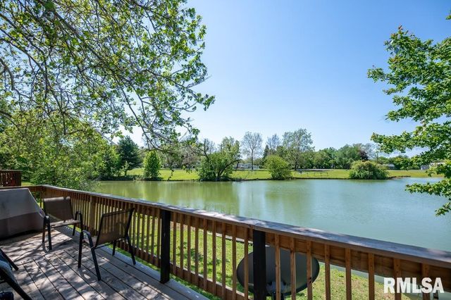 113 LAKEPOINT Drive, Metamora, IL 61548