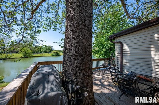 113 LAKEPOINT Drive, Metamora, IL 61548