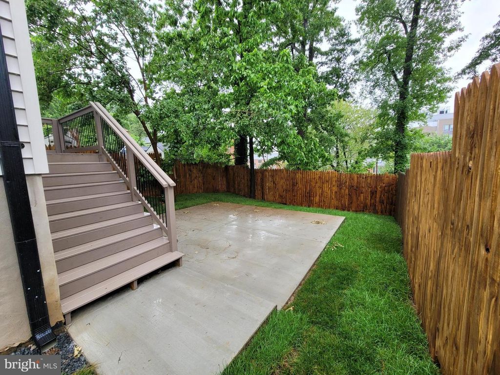 5209 10TH PL S, Arlington, VA 22204