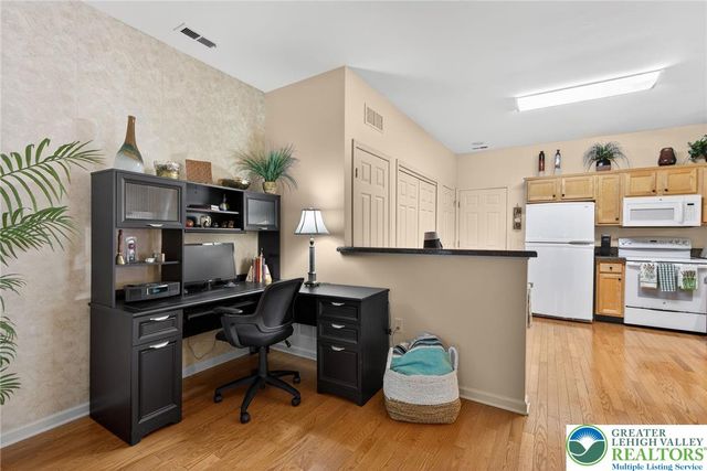 4860 Derby, Lower Macungie Twp, PA 18062