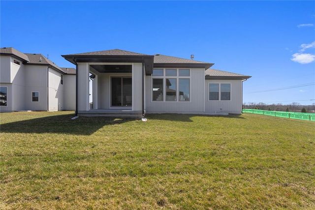 13472 W 177th Street, Overland Park, KS 66013