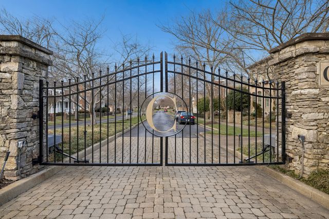 1632 Cooper Creek Ln, Franklin, TN 37064