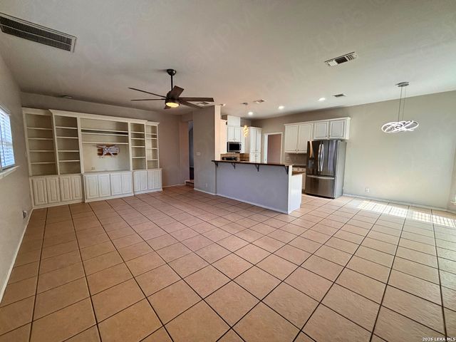 18035 Green Knoll, San Antonio, TX 78258