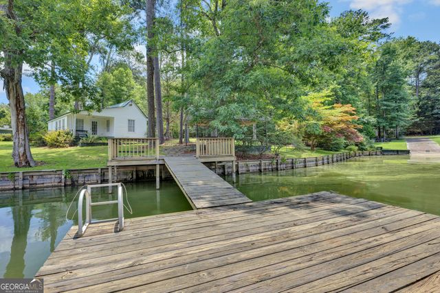 124 E Ward Road, Jackson, GA 30233