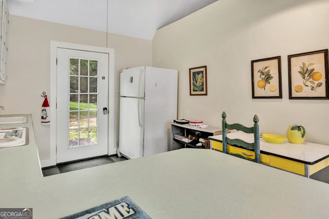 124 E Ward Road, Jackson, GA 30233