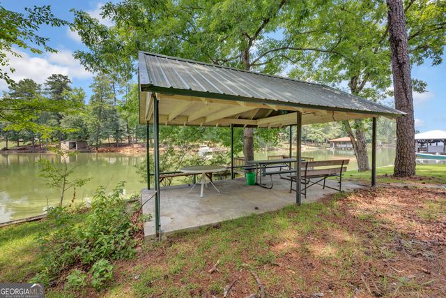124 E Ward Road, Jackson, GA 30233