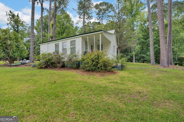 124 E Ward Road, Jackson, GA 30233