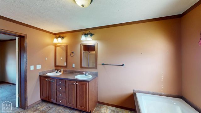 1384 County Road 131 1386, Corning, AR 72422