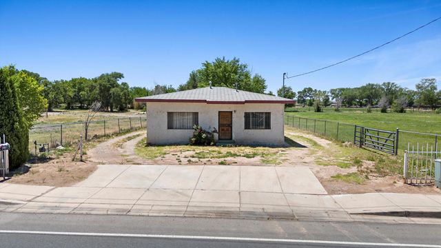 1227 E River Road, Belen, NM 87002