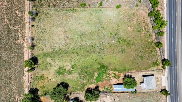 1227 E River Road, Belen, NM 87002