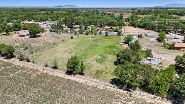 1227 E River Road, Belen, NM 87002