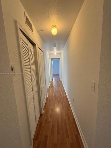 7080 NW 177th St 201-13, Hialeah, FL 33015