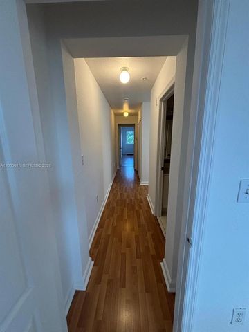 7080 NW 177th St 201-13, Hialeah, FL 33015