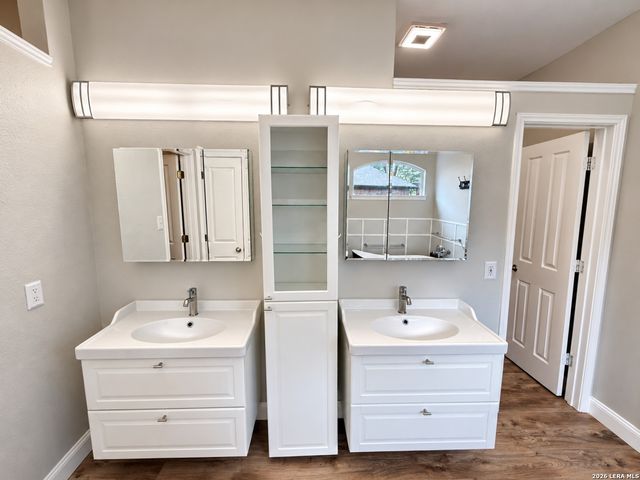 9207 Putnam Dr, Helotes, TX 78023