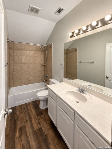 9207 Putnam Dr, Helotes, TX 78023