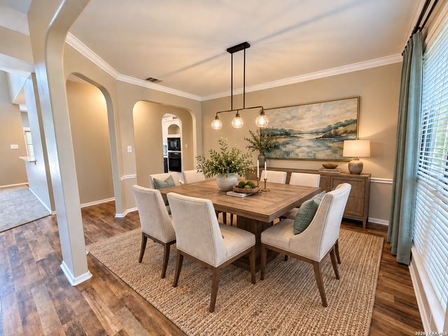 9207 Putnam Dr, Helotes, TX 78023