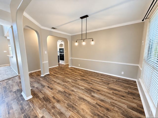 9207 Putnam Dr, Helotes, TX 78023