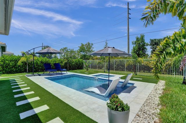 9621 Mosler Trail, Lake Worth, FL 33467