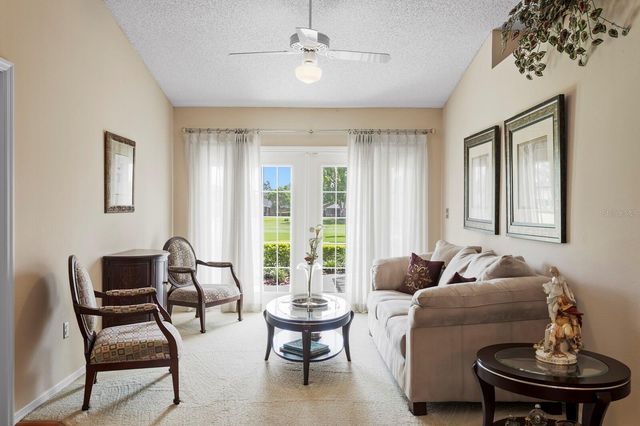 14607 VILLAGE GLEN CIRCLE, Tampa, FL 33618