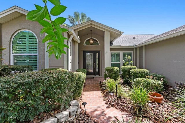 14607 VILLAGE GLEN CIRCLE, Tampa, FL 33618