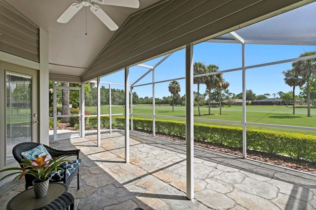14607 VILLAGE GLEN CIRCLE, Tampa, FL 33618