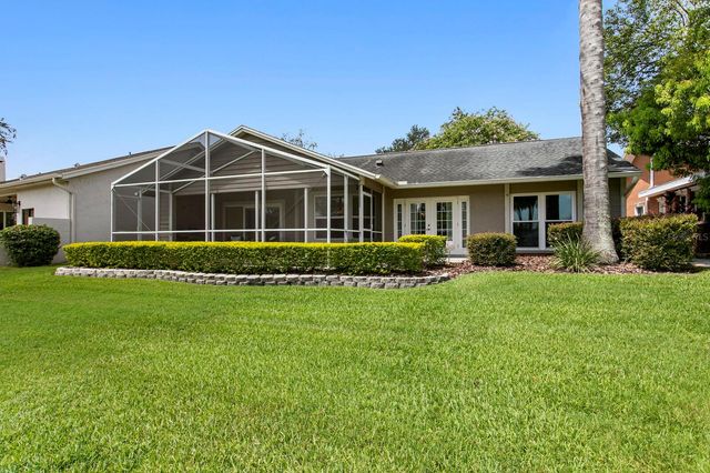 14607 VILLAGE GLEN CIRCLE, Tampa, FL 33618