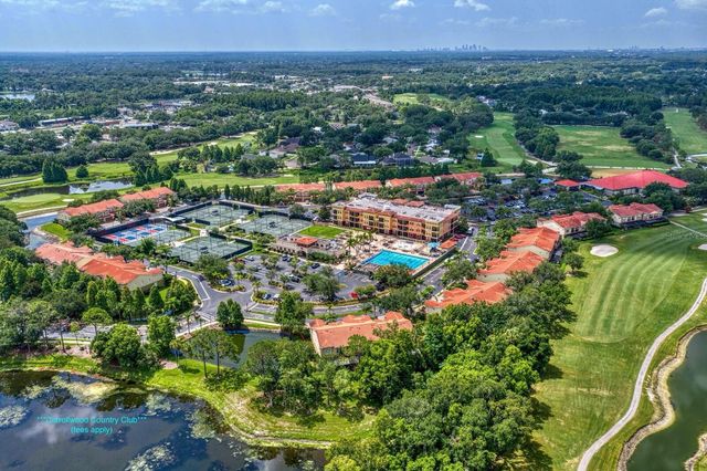 14607 VILLAGE GLEN CIRCLE, Tampa, FL 33618