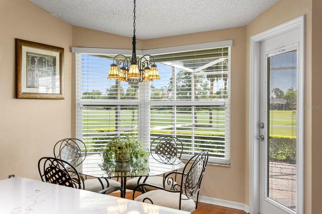 14607 VILLAGE GLEN CIRCLE, Tampa, FL 33618