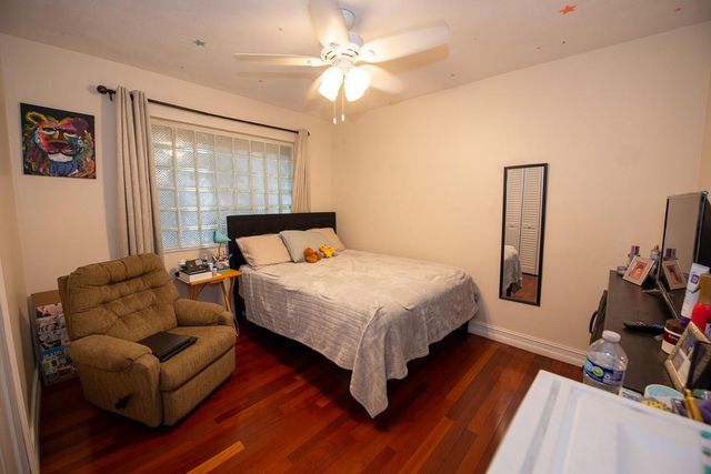 11040 NW 16th St, Pembroke Pines, FL 33026