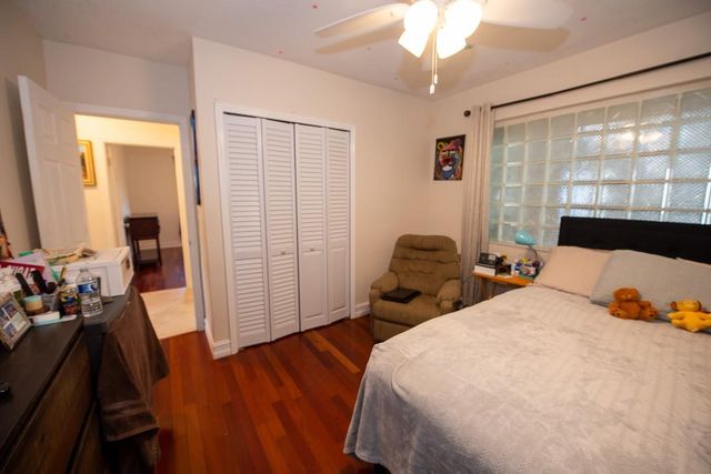 11040 NW 16th St, Pembroke Pines, FL 33026