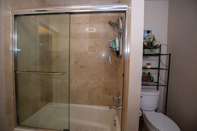 11040 NW 16th St, Pembroke Pines, FL 33026